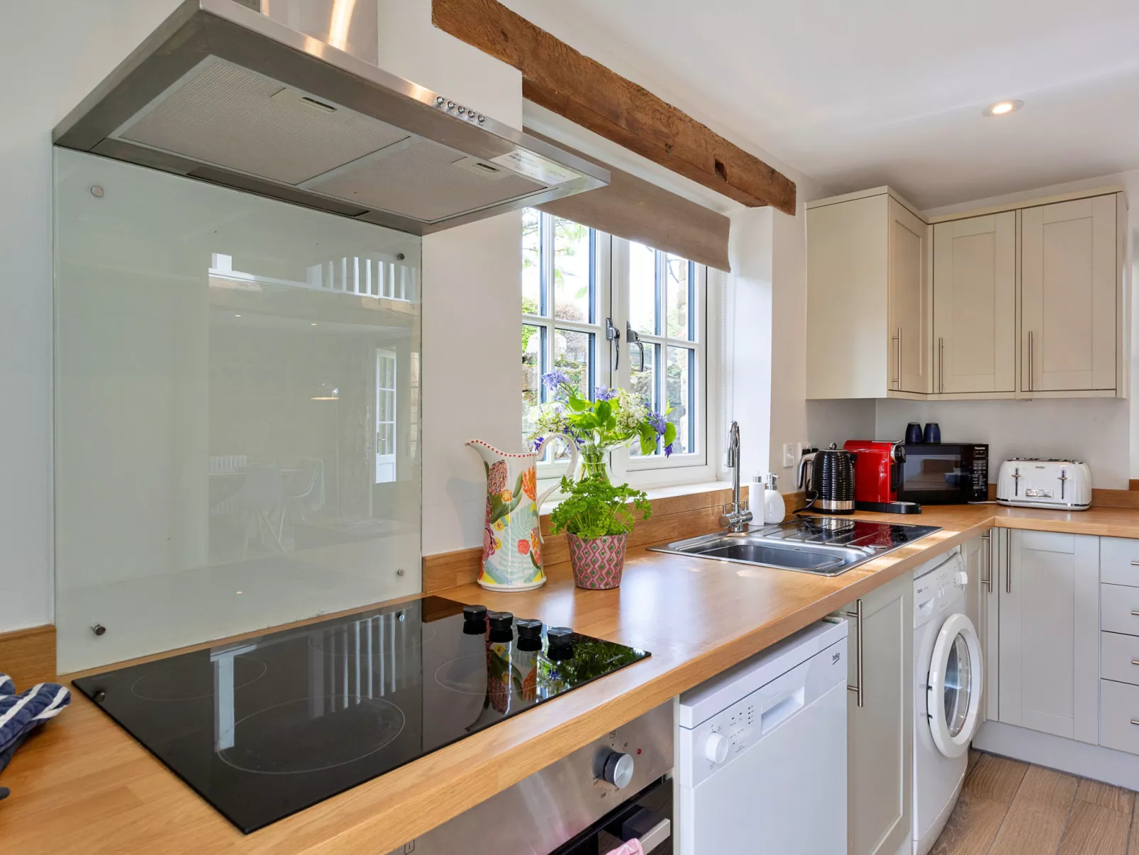 Cherry Cottage Nr Grantley Hall-Binnen