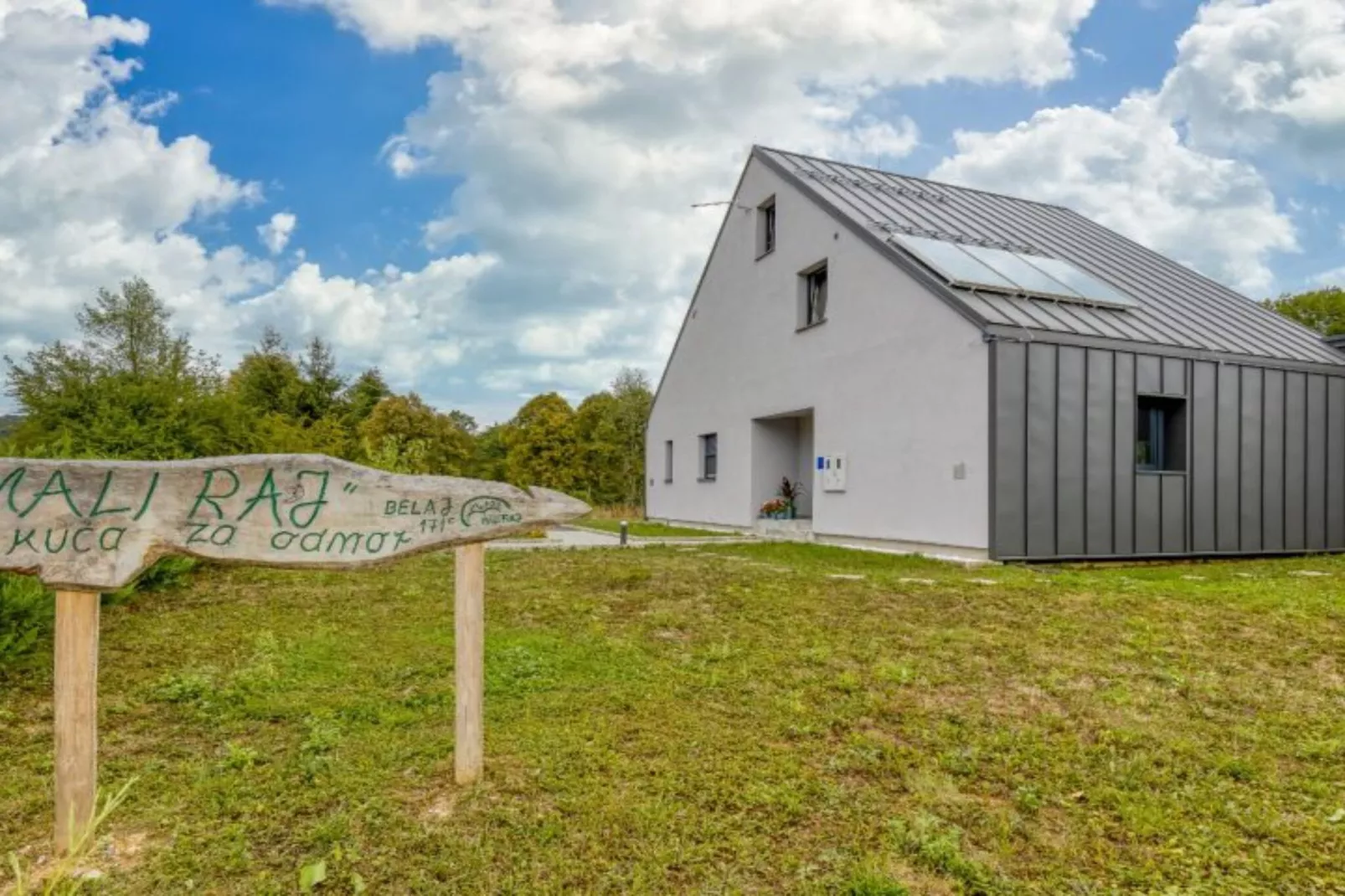 Four Bedroom Holiday House Mali Raj with Pool-Buitenlucht