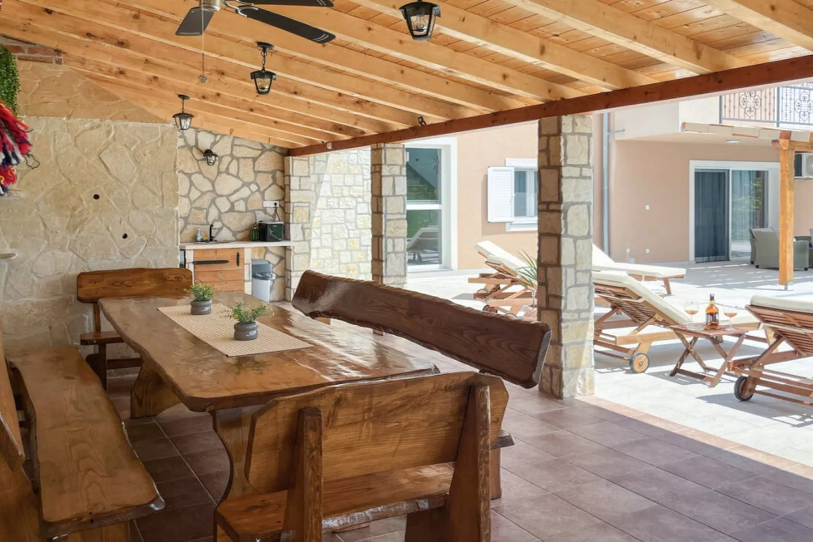 Villa Maria with Outdoor Pool - Five Bedroom Villa with Outdoor Pool-Sfeer