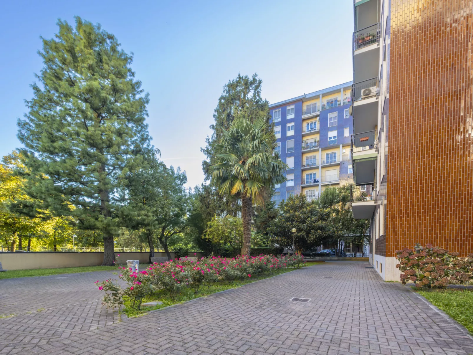 San Donato Open Space-Buiten