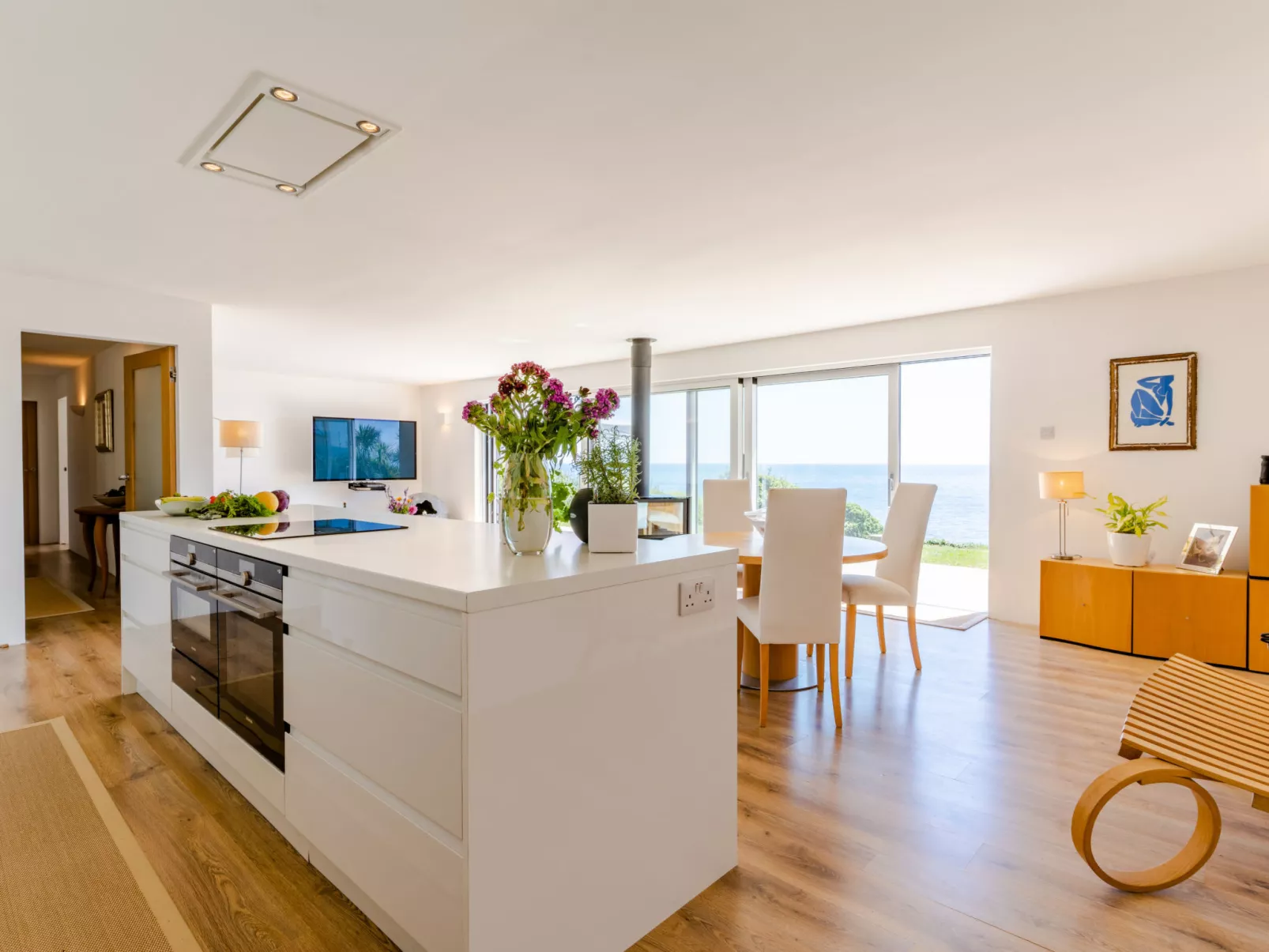 Avalon Sea Views-Binnen