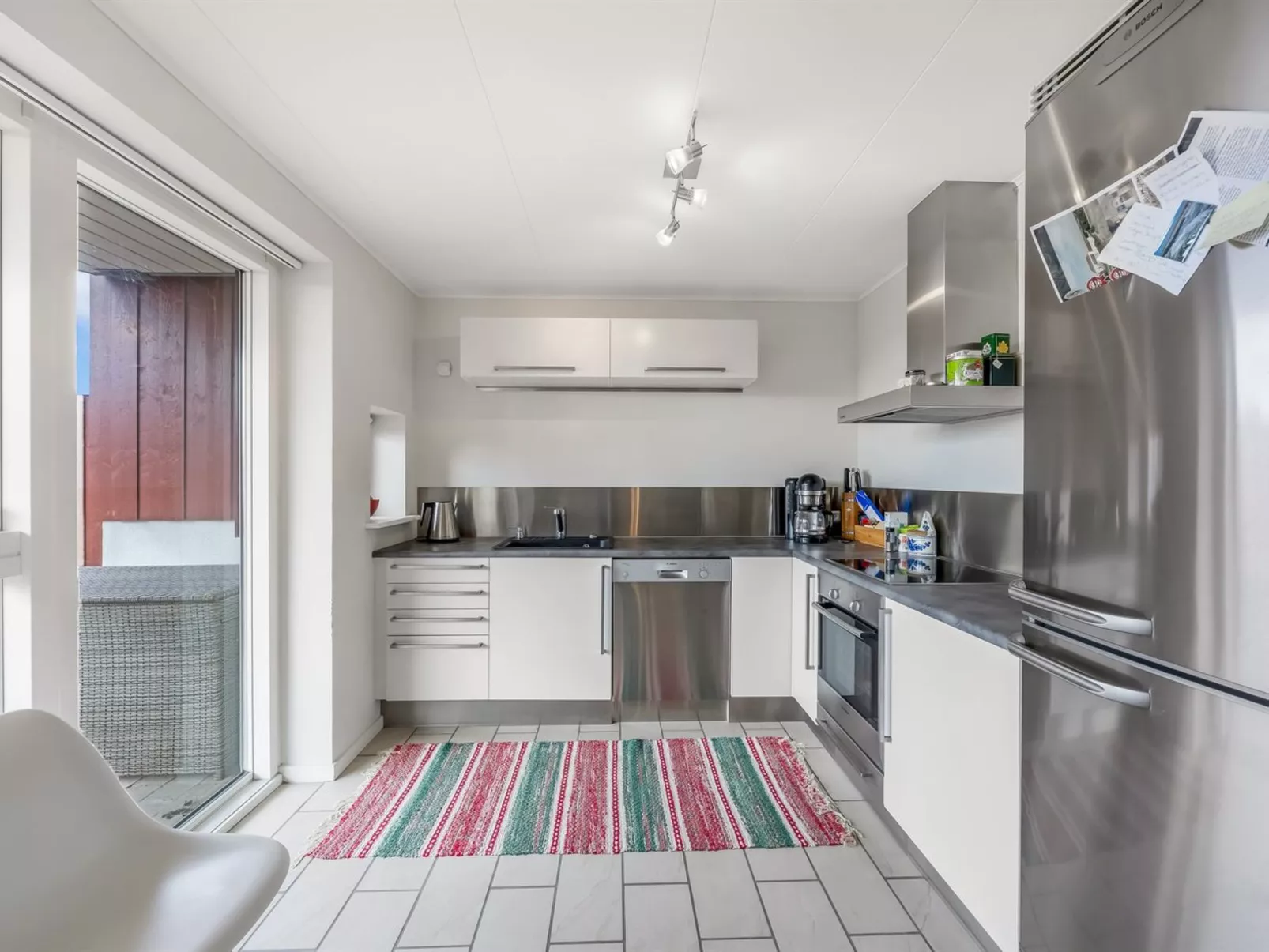 "Janik" - 700m from the sea-Binnen