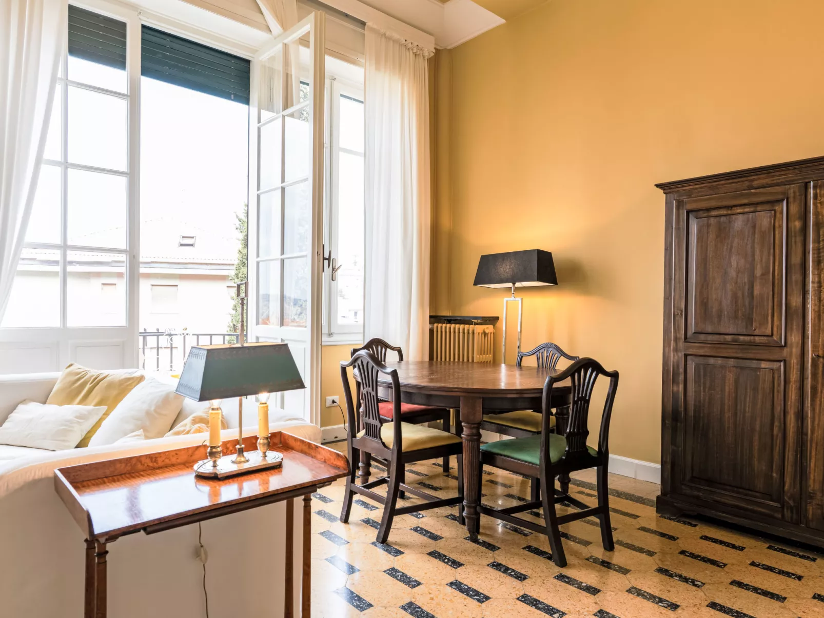 Villa Pinarello-Binnen