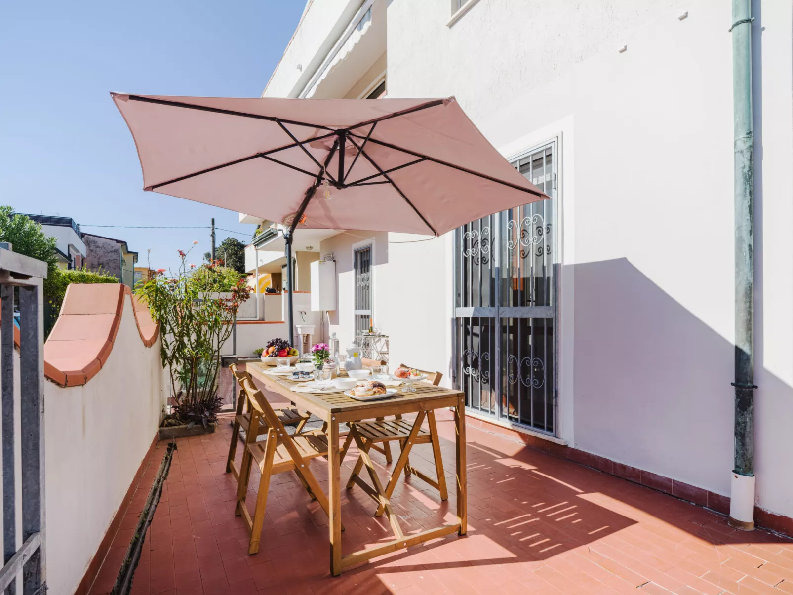 Sunflower piano terra-Buiten