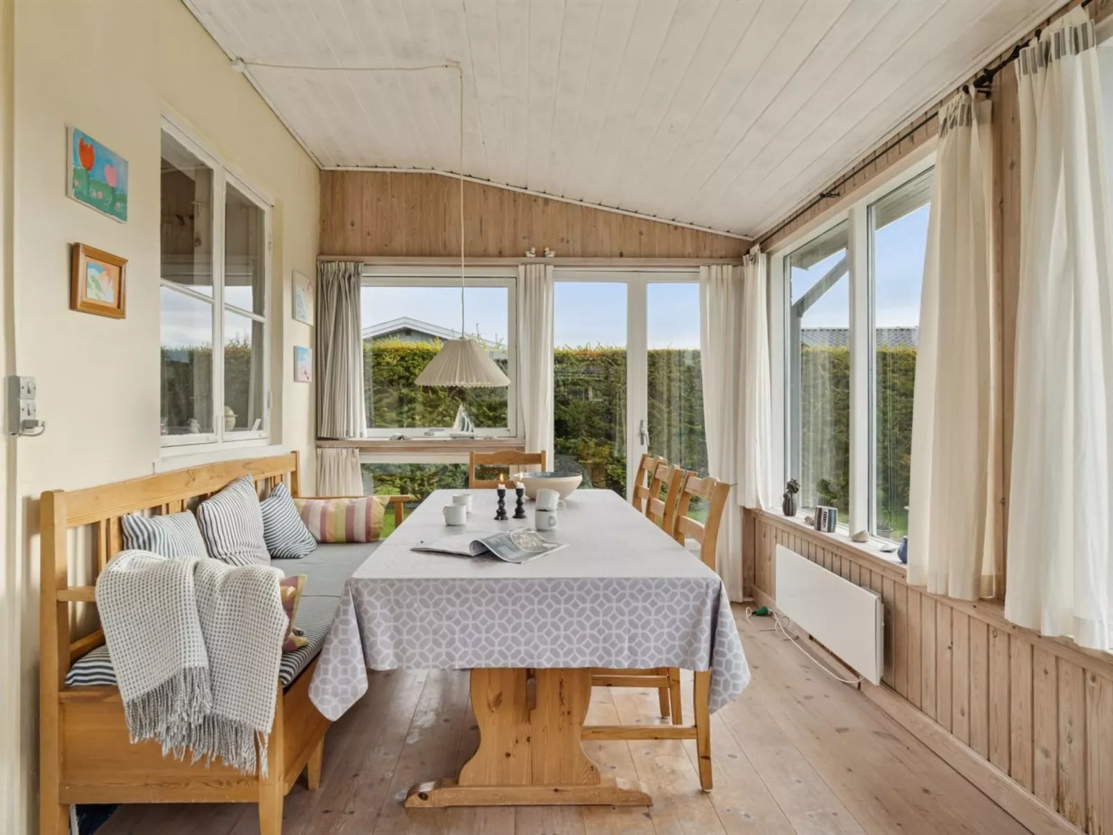 "Elle" - 175m from the sea-Binnen