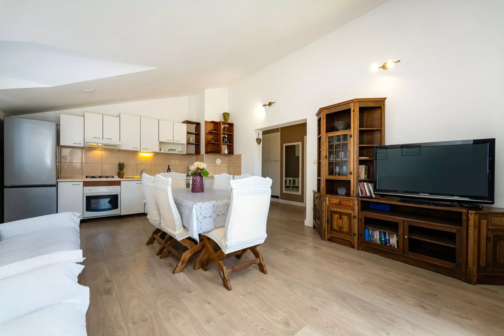 Villa Green Paradise-Eetkamer