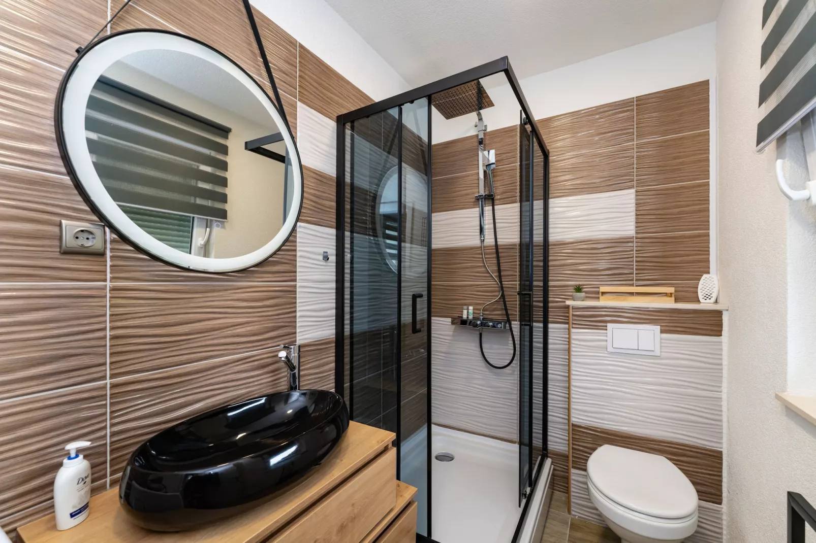 Sea view penthouse Nikita-Badkamer