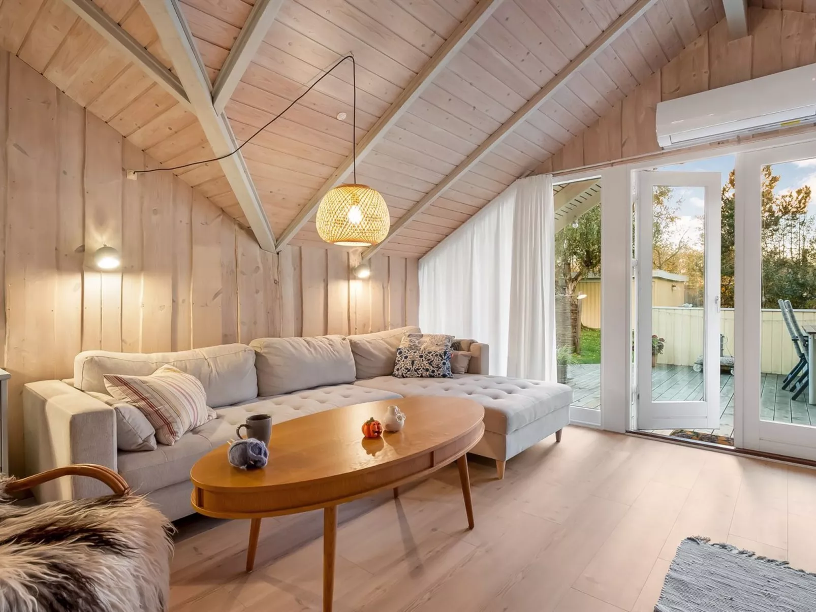 "Lenny" - 500m from the sea-Binnen