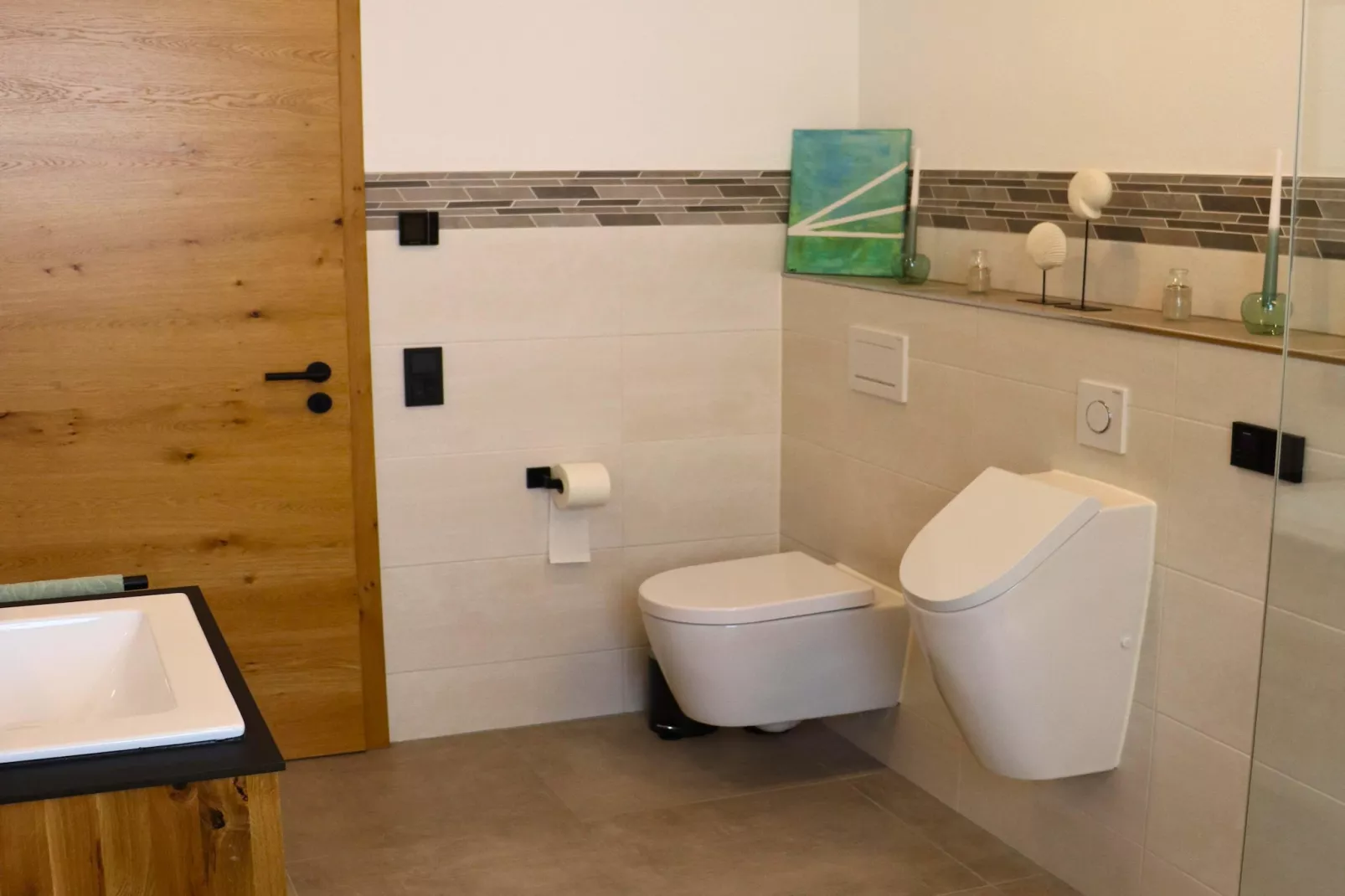 Eifel-Finca mit Whirlpool und Gartenlounge-Badkamer