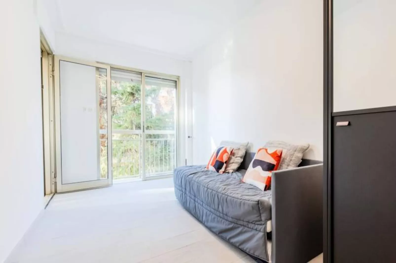 Résidence 3p R&eacute;nov&eacute; Au C&oelig;ur D&rsquo;un Parc Arbor&eacute; &agrave; 5min Du Centre-Niet-getagd