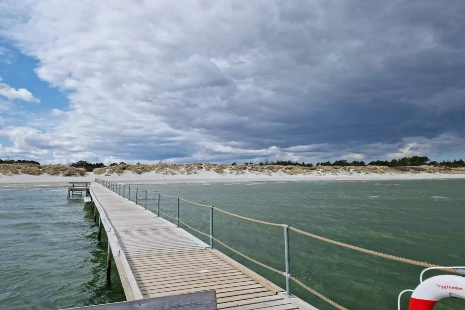 Luxe toevluchtsoord bij Bratten Strand-By Traum-Waterzicht