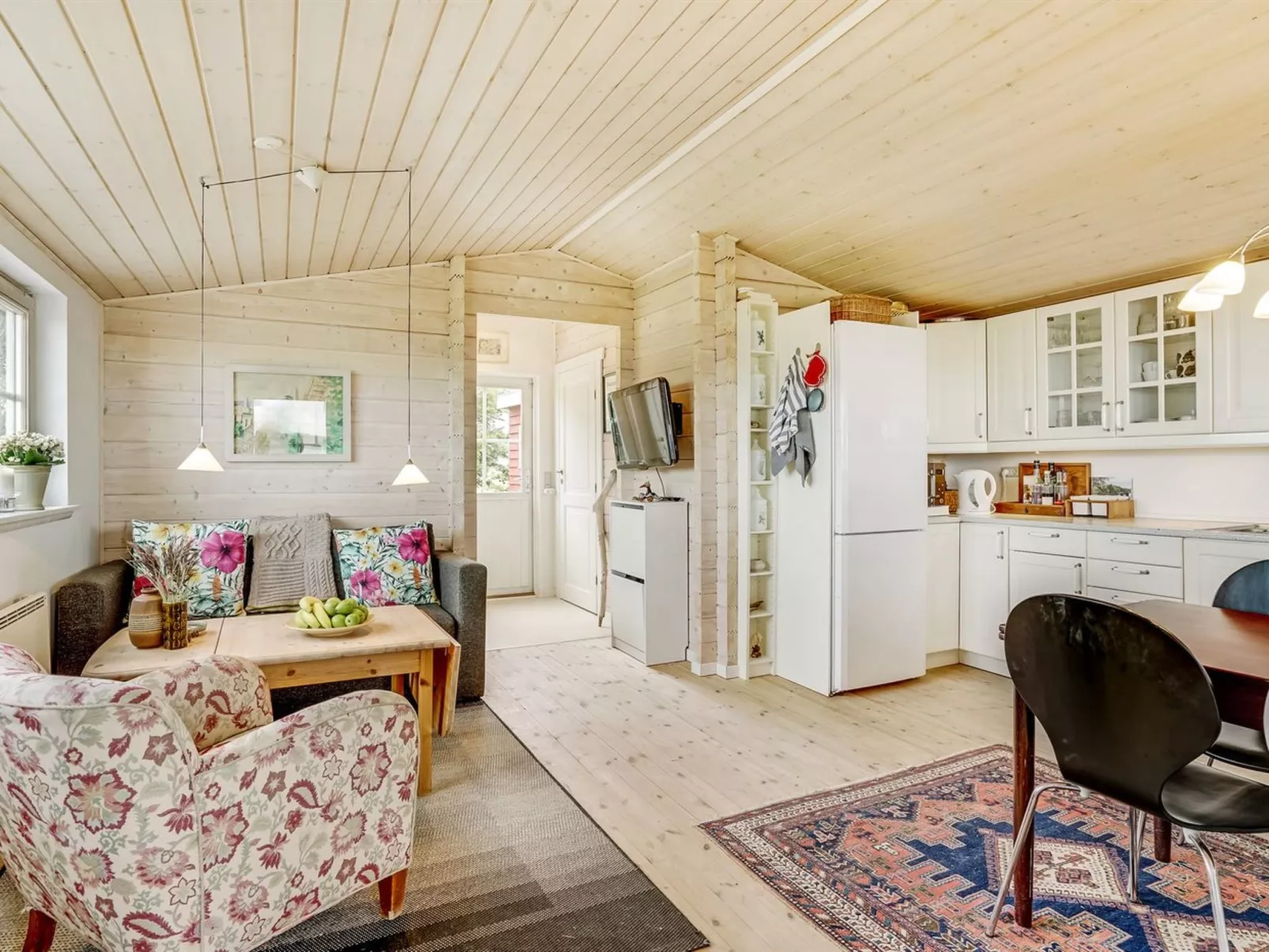 "Topi" - 15m from the sea-Binnen