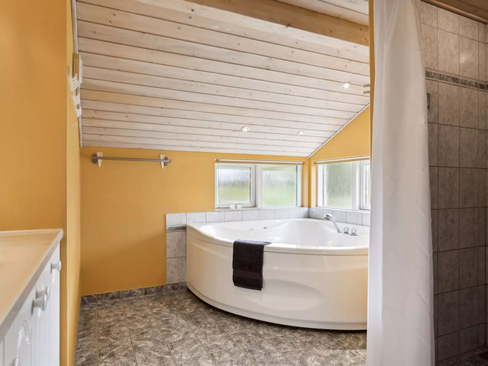 "Aleta" - 500m from the sea-Binnen