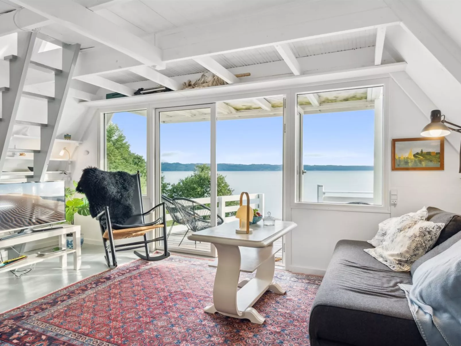 "Fifi" - 10m to the fjord-Binnen