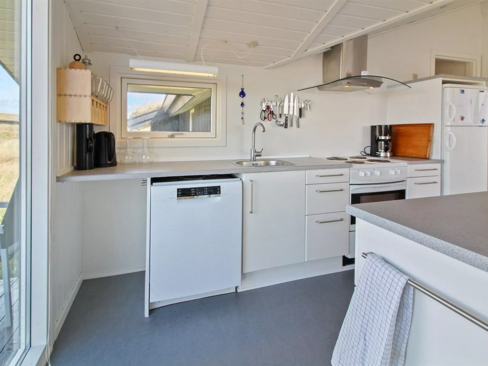 "Edyta" - 400m from the sea-Binnen