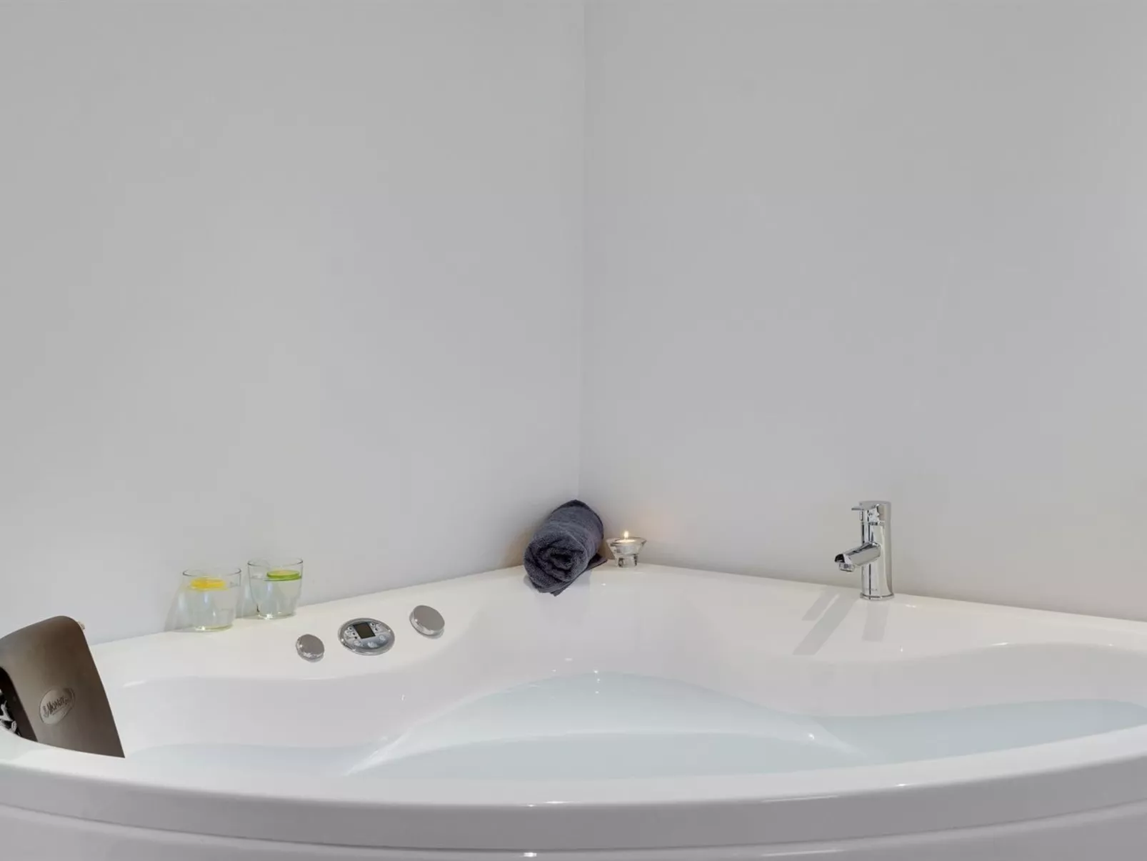 "Ailke" - 2km to the fjord-Binnen