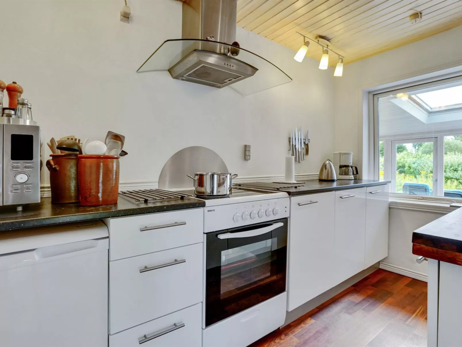 "Gytta" - 1km from the sea-Binnen