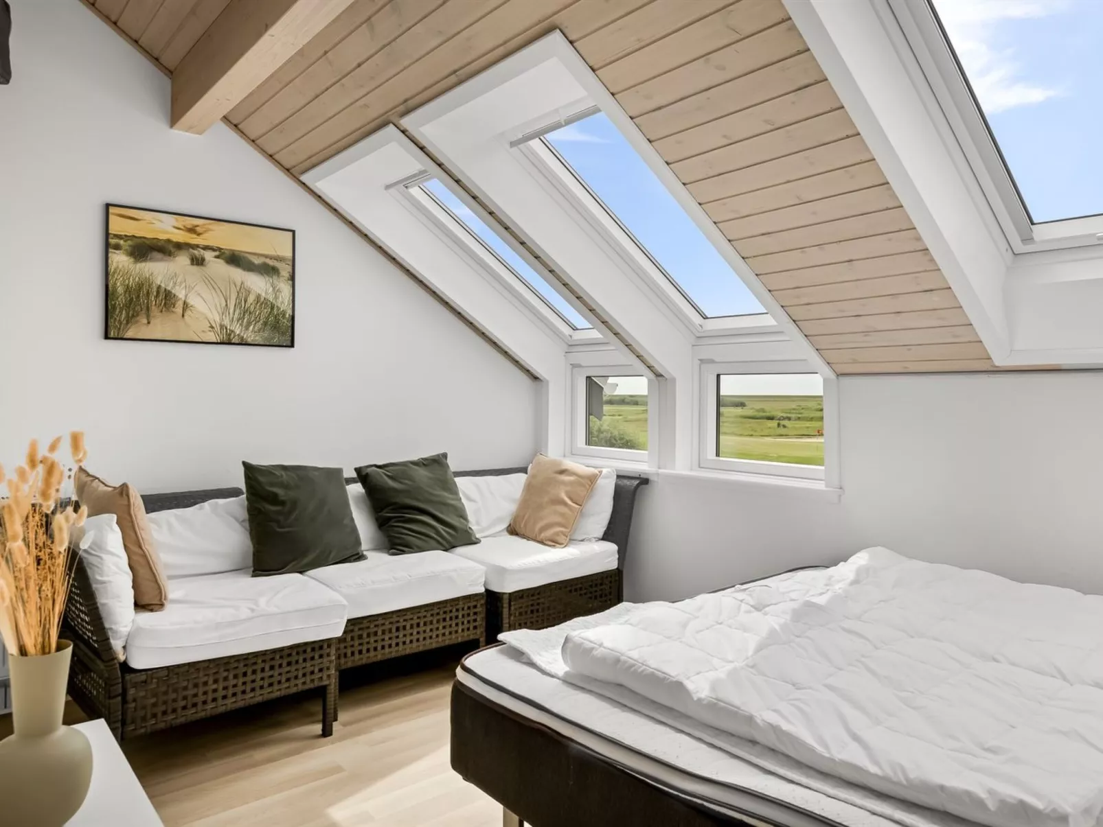 "Drita" - 2.3km from the sea-Binnen