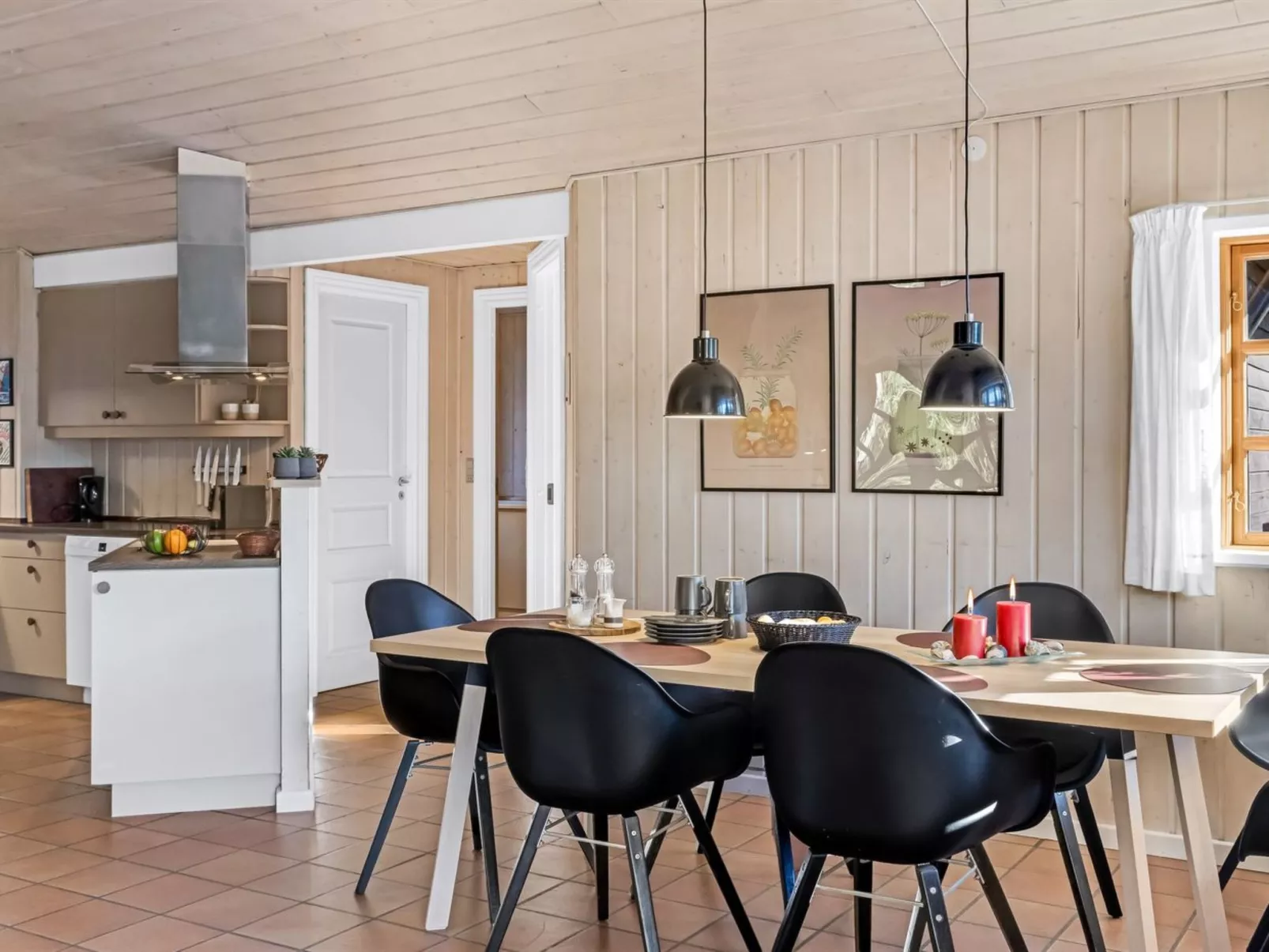 "Heralda" - 3.3km from the sea-Binnen