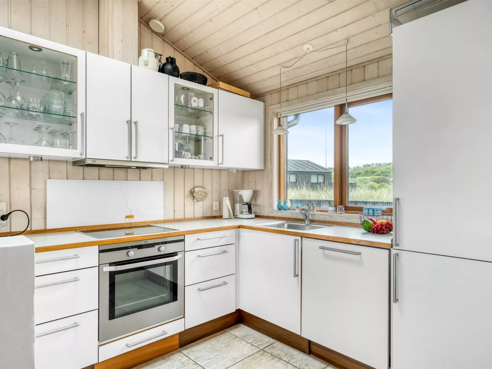 "Yma" - 200m from the sea-Binnen