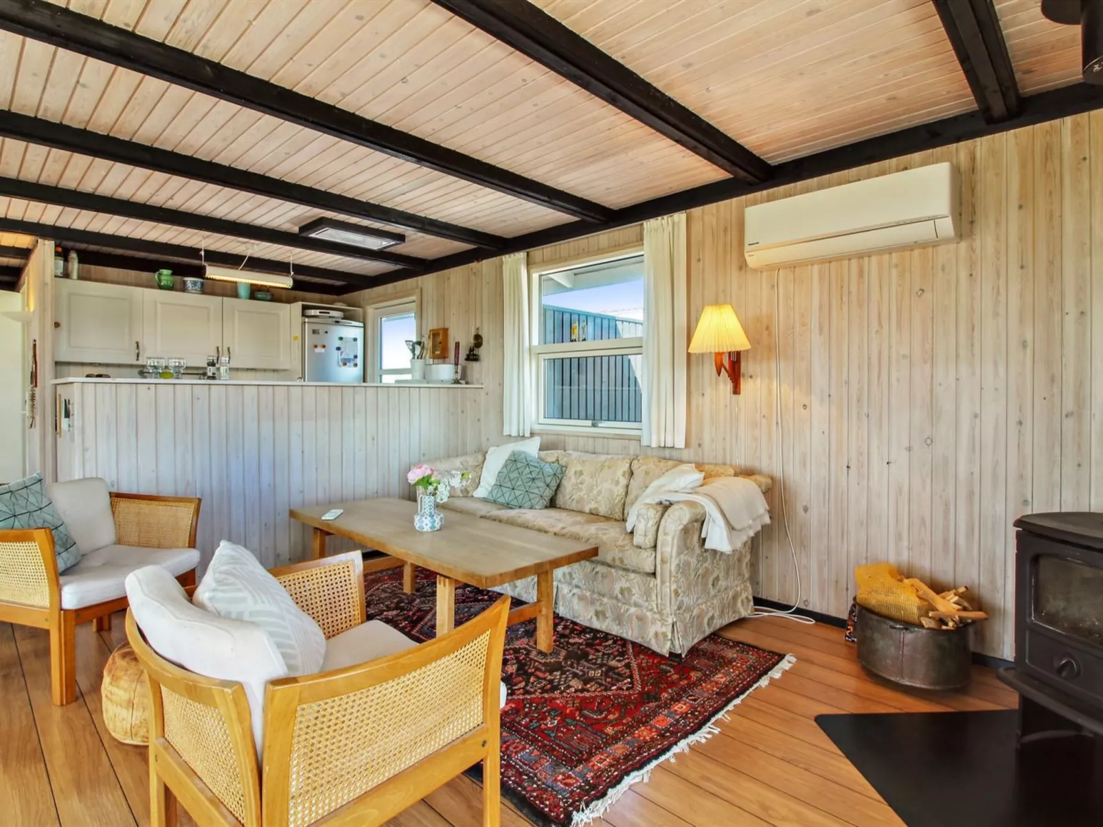 "Gojko" - 140m from the sea-Binnen