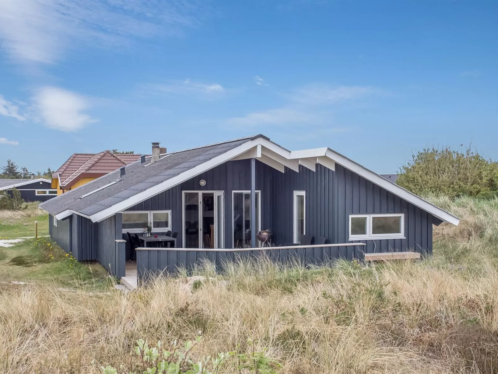 "Estella" - 500m to the fjord-Buiten