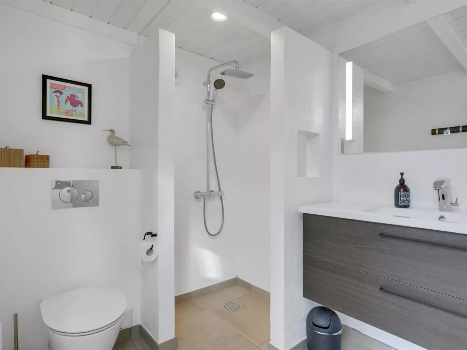 "Swerting" - 230m from the sea-Binnen