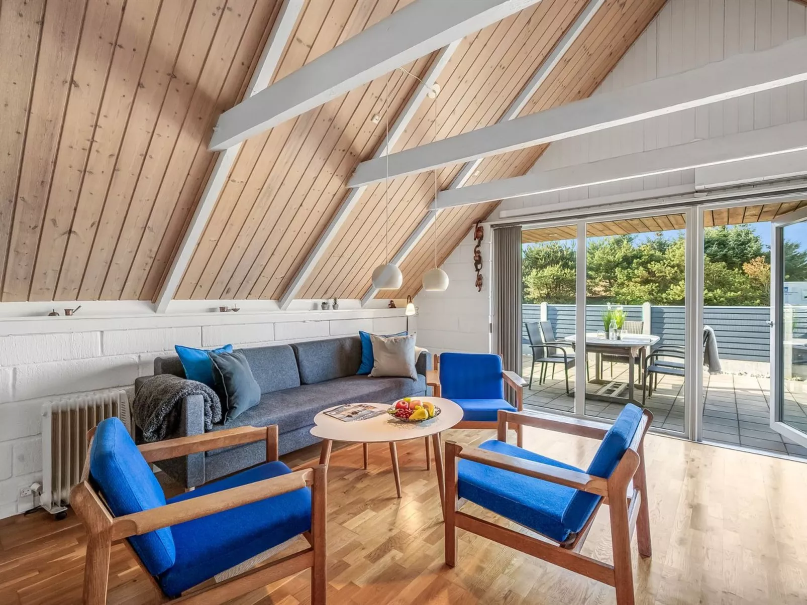 "Hemfrith" - 800m to the fjord-Binnen