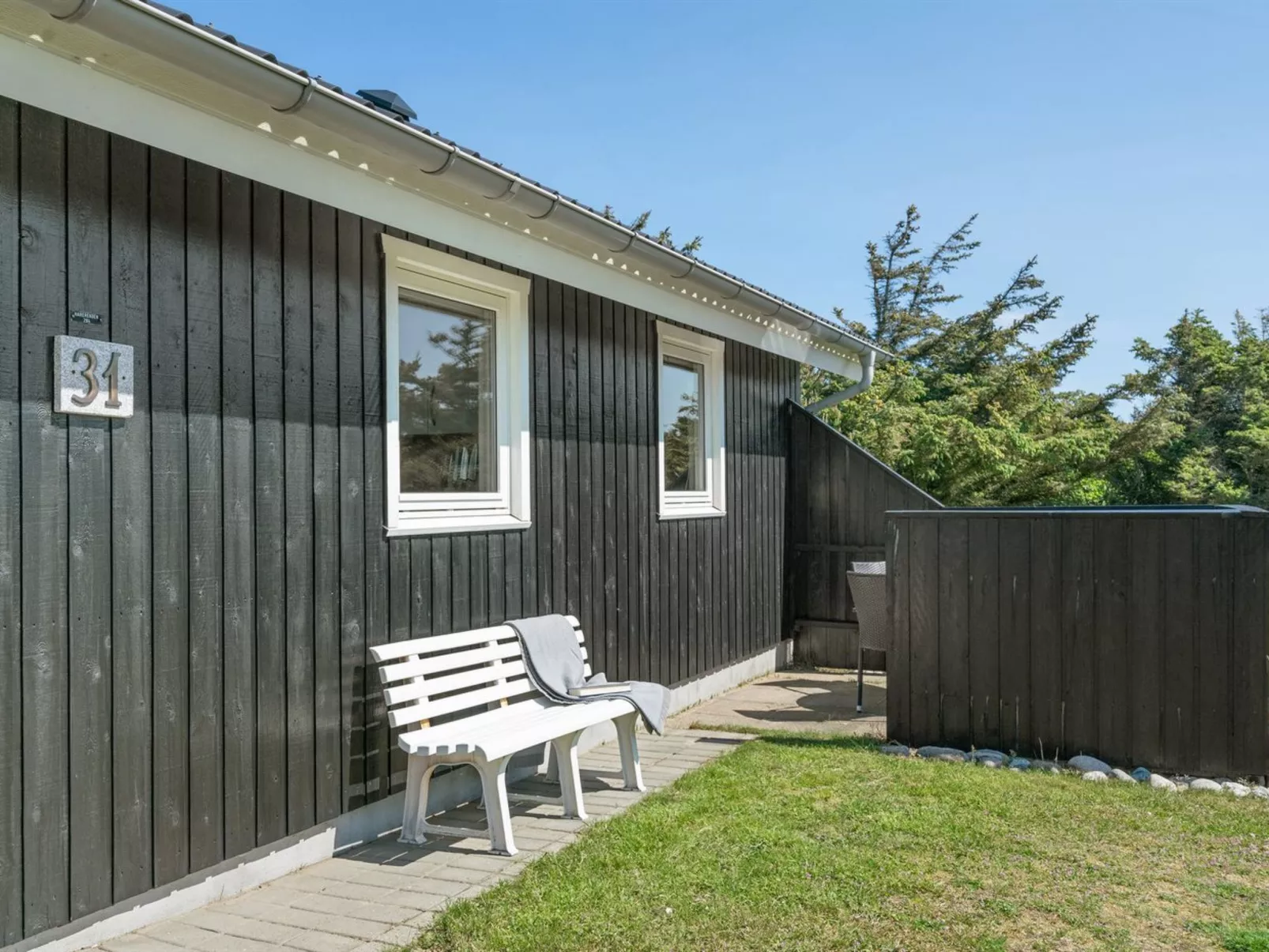 "Hubert" - 150m from the sea-Buiten