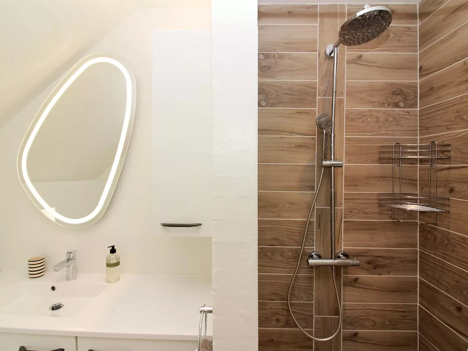 "Erra" - 250m from the sea-Binnen