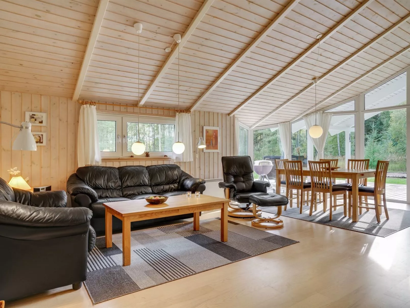 "Thomasine" - 1.5km from the sea-Binnen