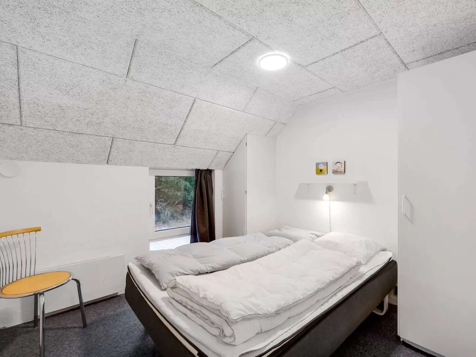 "Severine" -  from the sea-Binnen