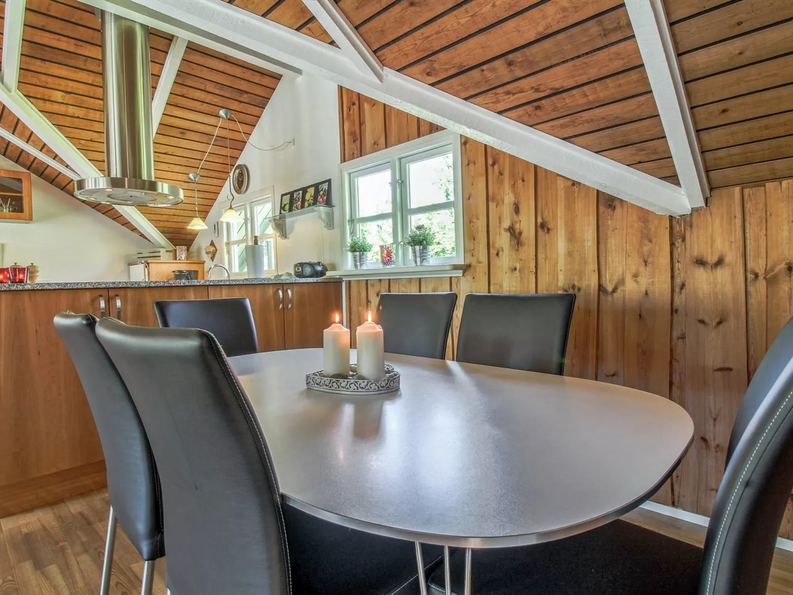 "Gretta" - 400m from the sea-Binnen