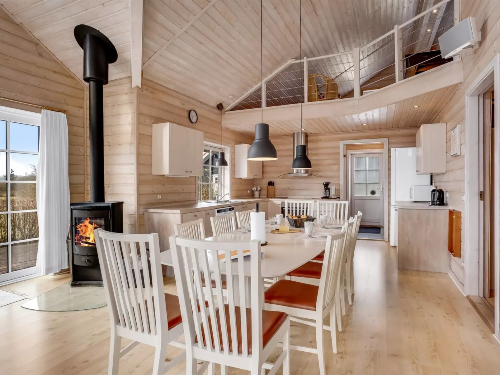 "Zişan" - 1.1km from the sea-Binnen