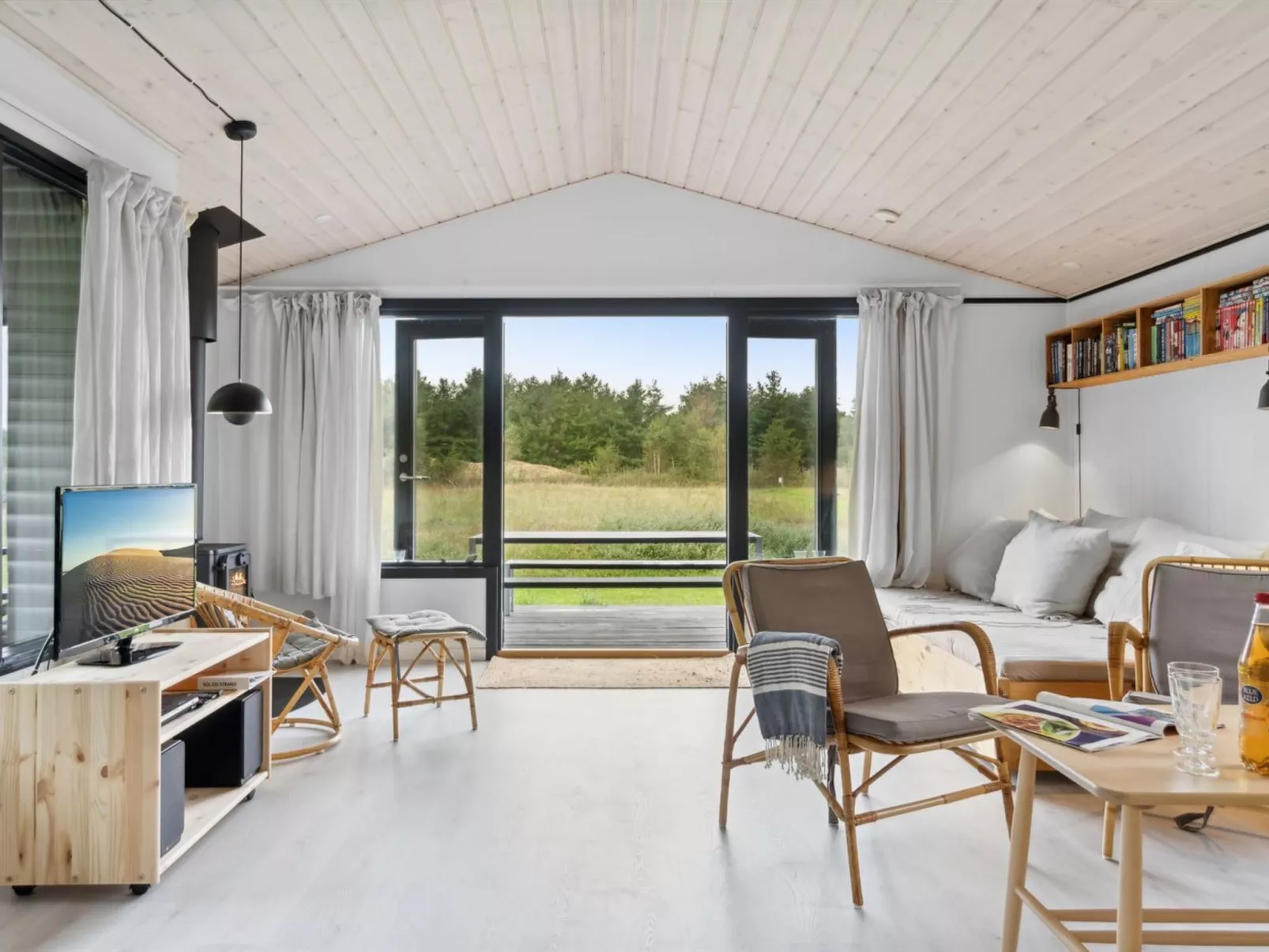 "Shayene" - 2.5km from the sea-Binnen