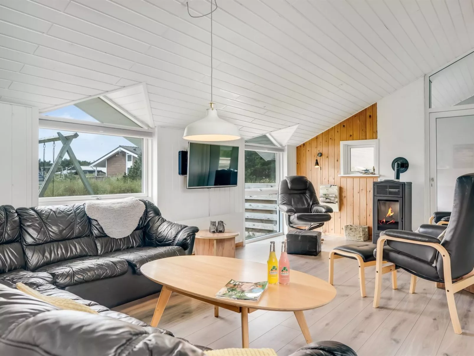 "Luzy" - 600m from the sea-Binnen