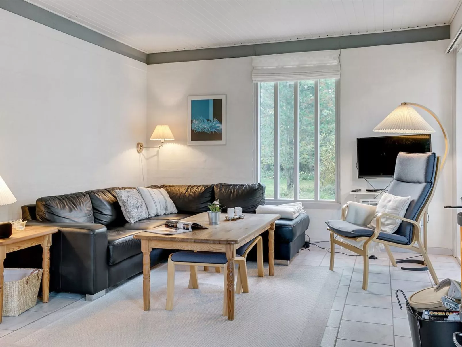 "Torhild" - 150m from the sea-Binnen