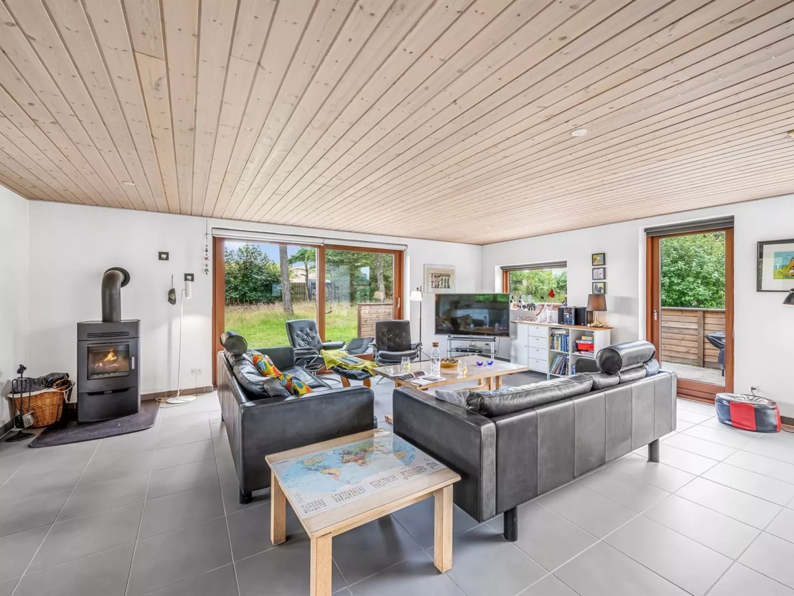 "Martje" - 900m from the sea-Binnen