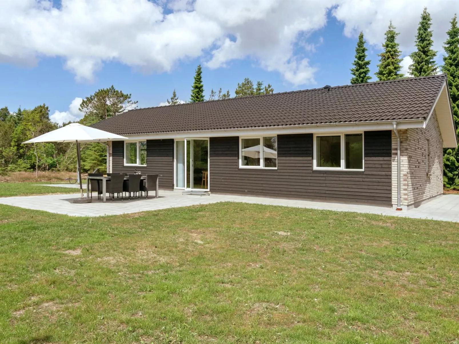 "Alona" - 250m from the sea-Buiten