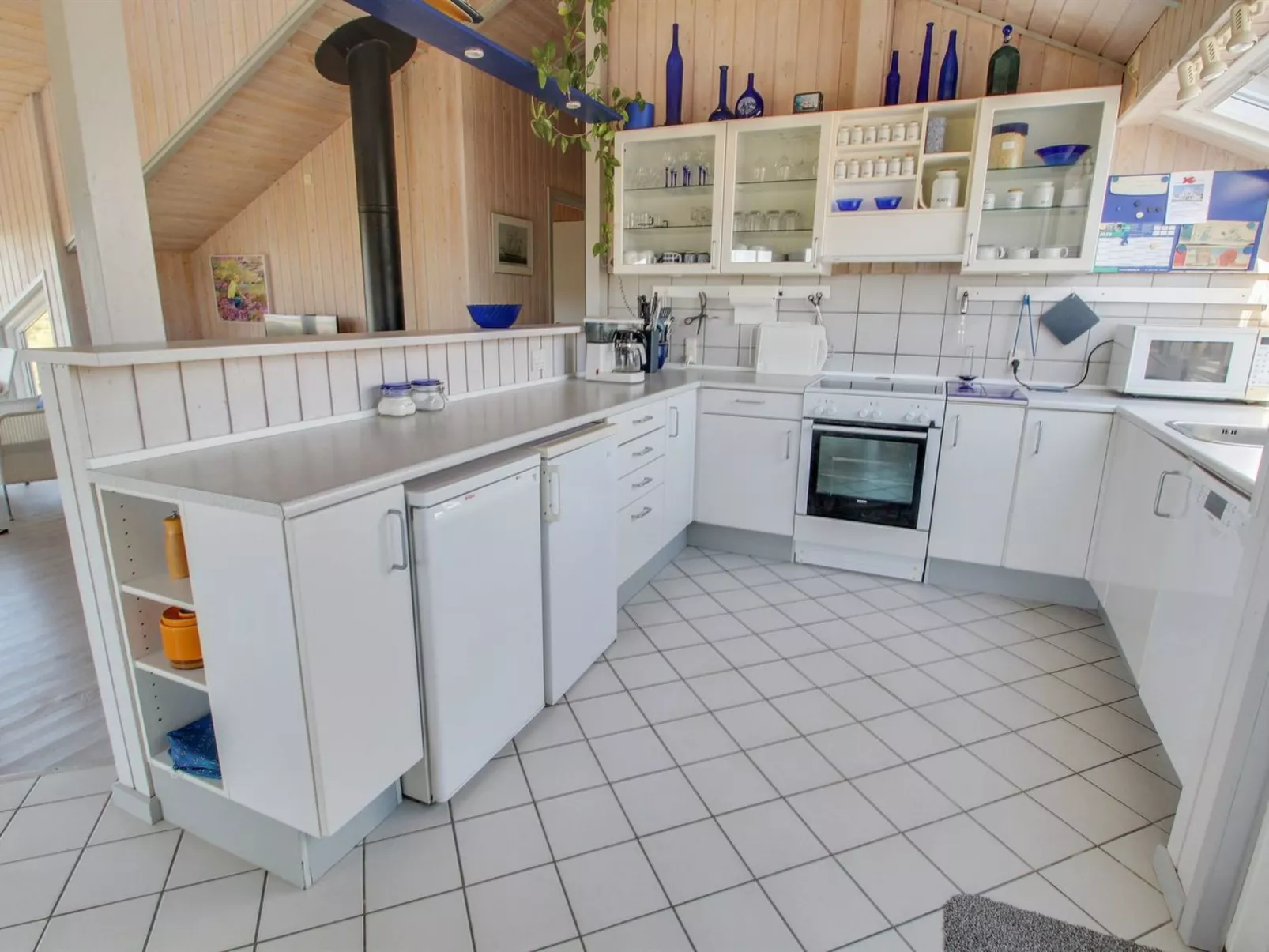 "Wikar" - 50m from the sea-Binnen