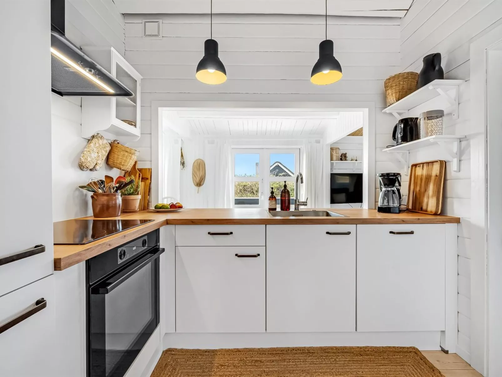 "Arbnora" - 400m from the sea-Binnen