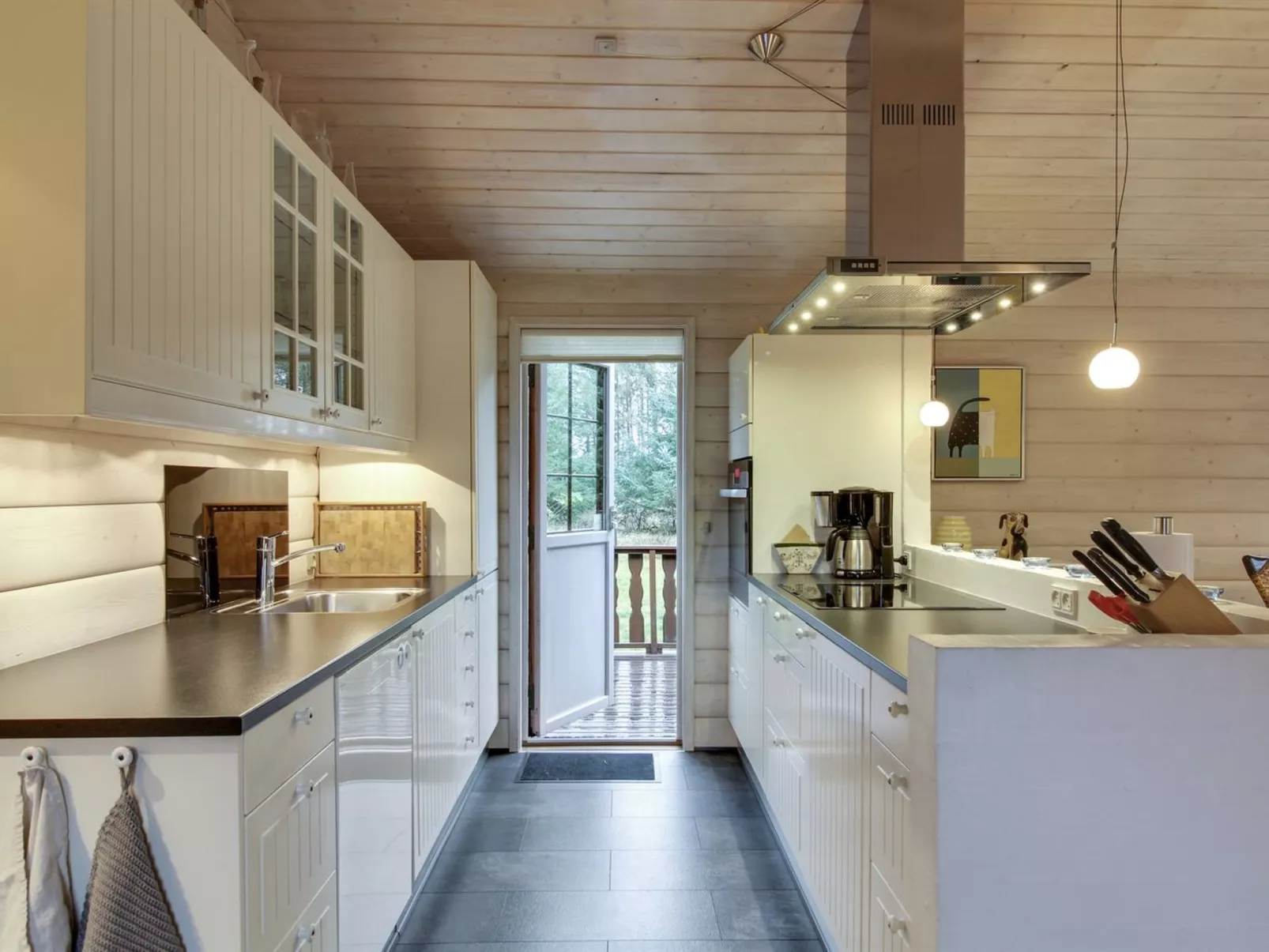 "Jo" - 1.2km from the sea-Binnen