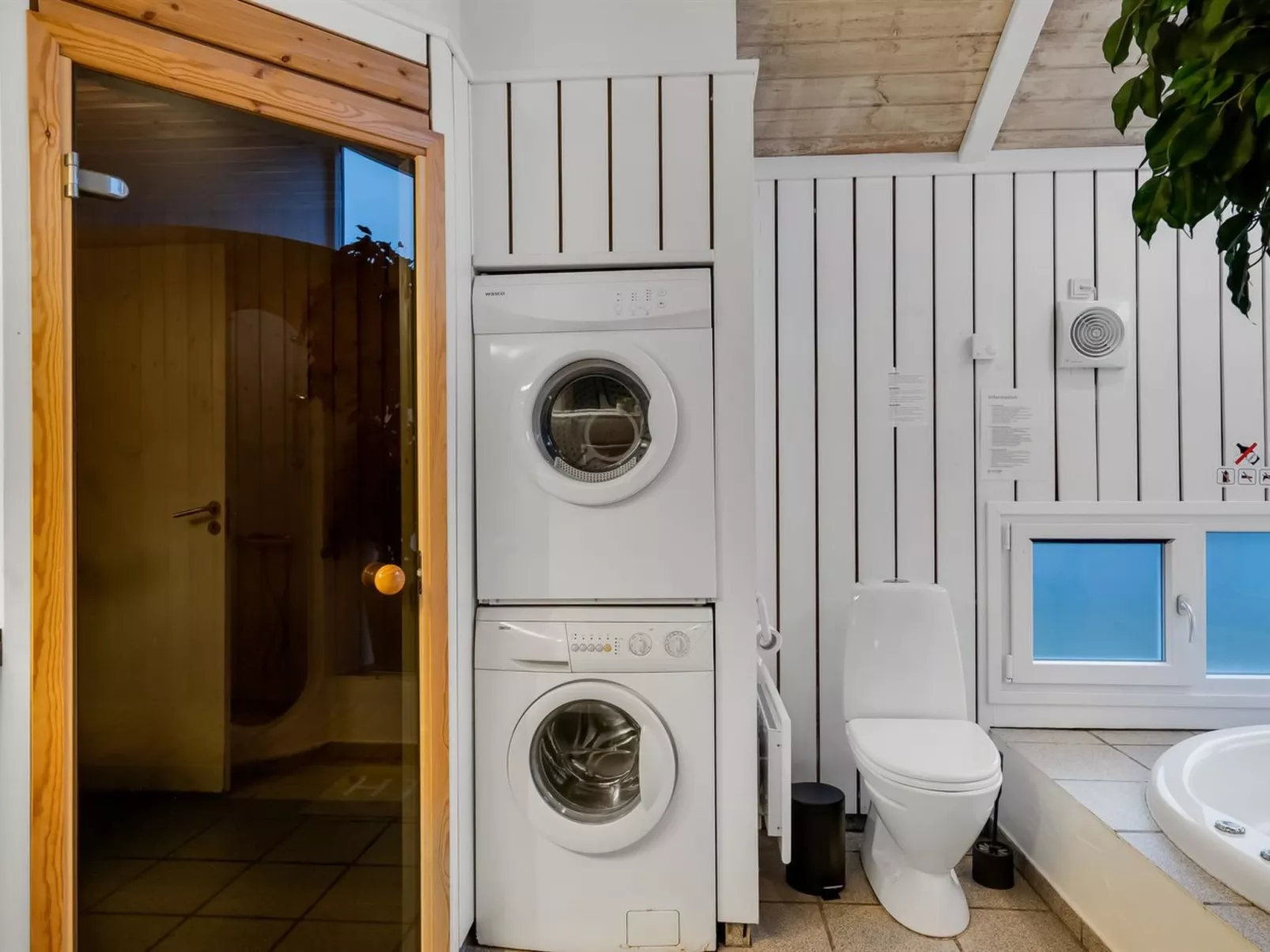 "Amadahy" - 950m from the sea-Binnen