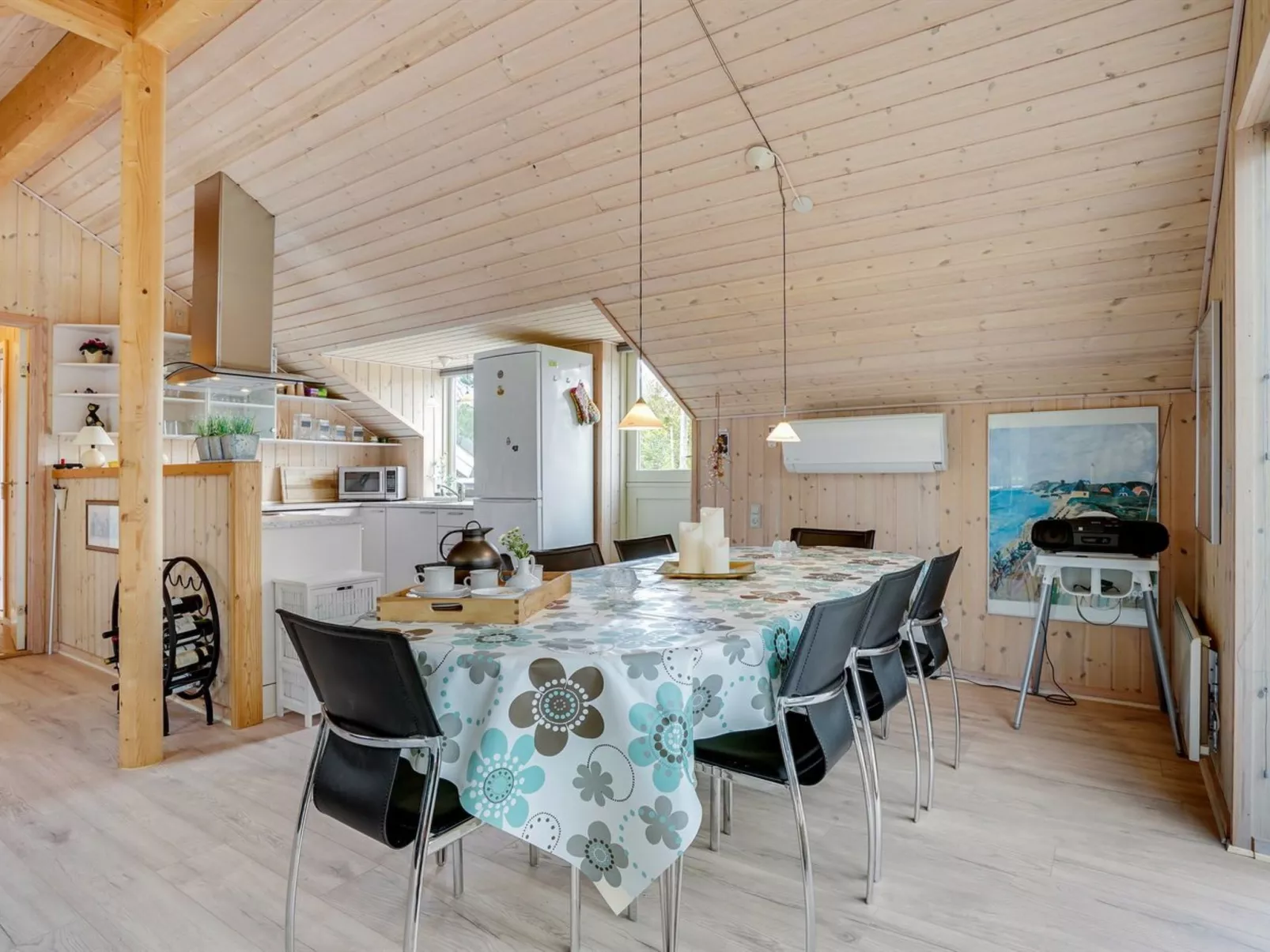 "Medard" - 2km from the sea-Binnen