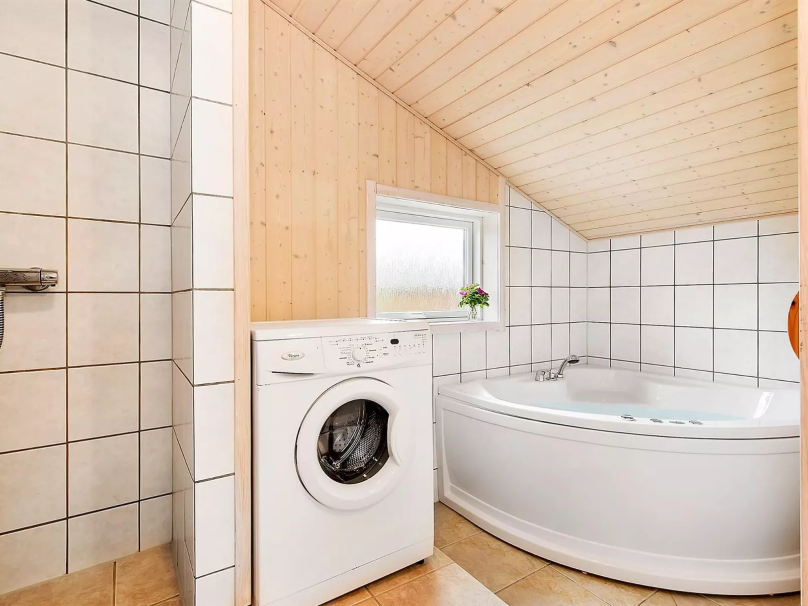 "Nynke" - 600m from the sea-Binnen