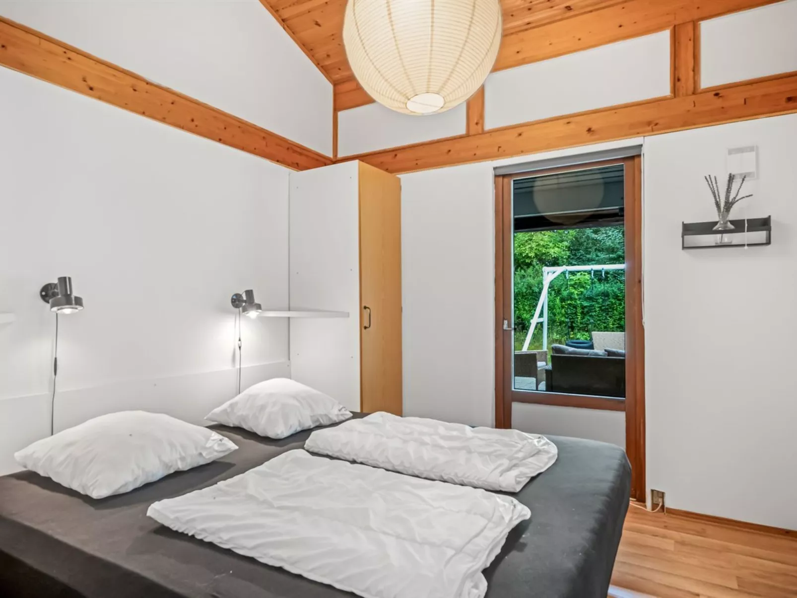 "Gudfast" - 300m to the fjord-Binnen