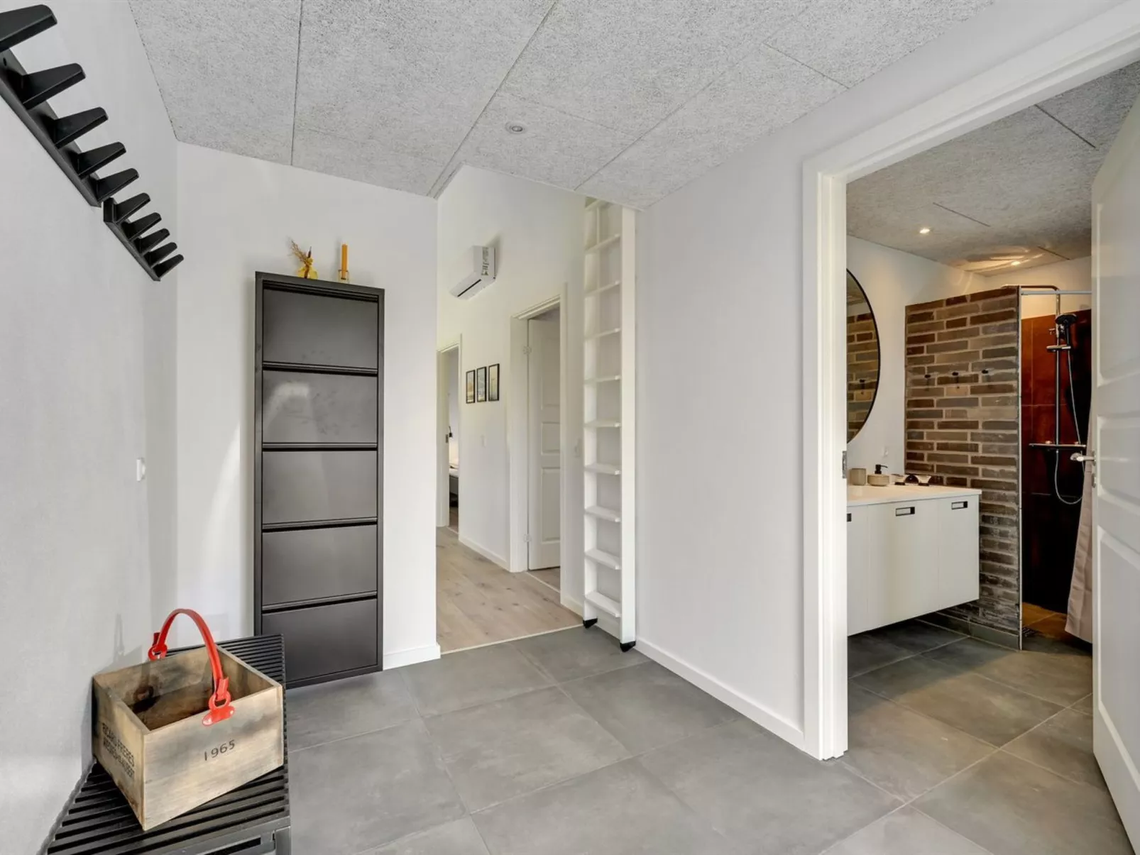 "Pejo" - 950m from the sea-Binnen