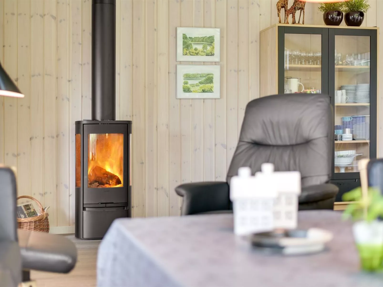 "Rathulf" - 500m from the sea-Binnen