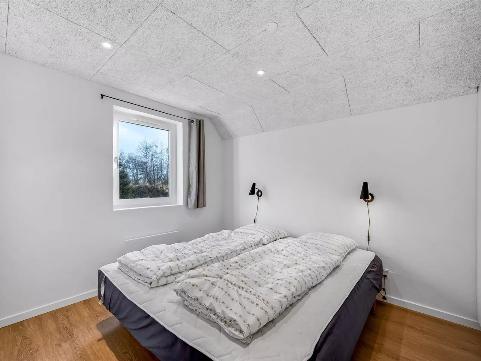 "Thana" - 1.4km from the sea-Binnen