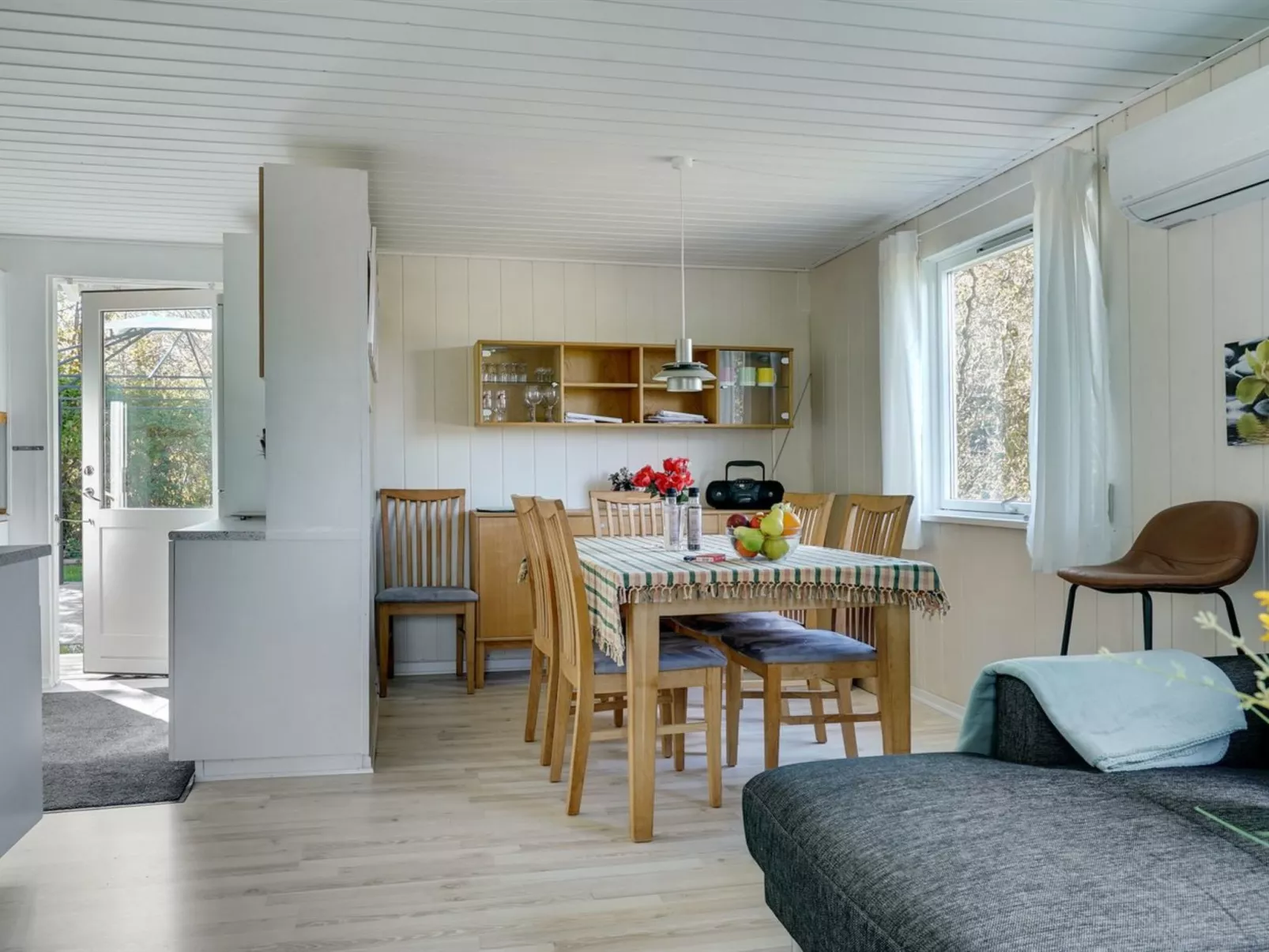 "Akira" - 500m to the fjord-Binnen